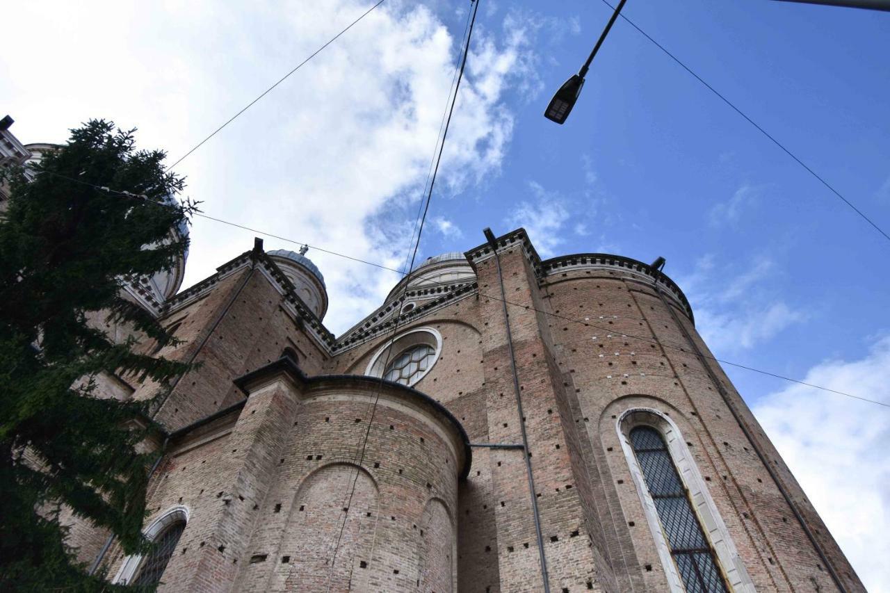 Om Plus Santa Giustina Padova Exteriér fotografie